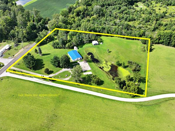8819 County Road 30 , Galion, OH 44833