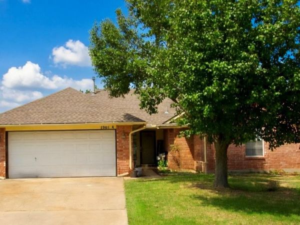 1901 Butterfield Trail, Choctaw, OK 73020