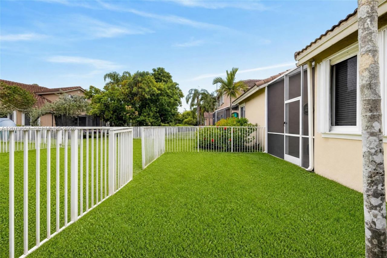 15891 SW 12th St , Pembroke Pines, FL 33027 Photo