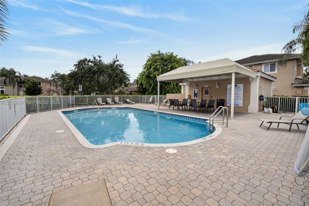 15891 SW 12th St , Pembroke Pines, FL 33027 Photo