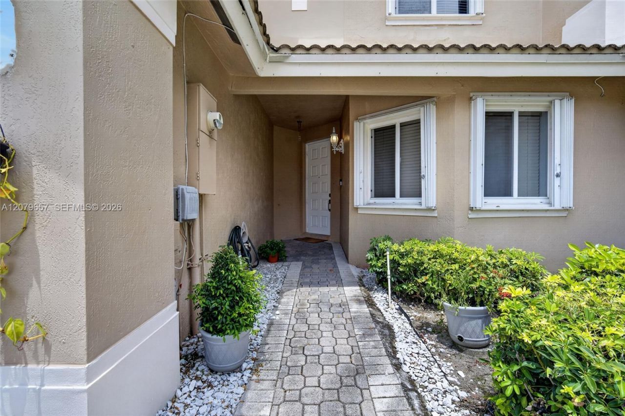15891 SW 12th St , Pembroke Pines, FL 33027 Photo