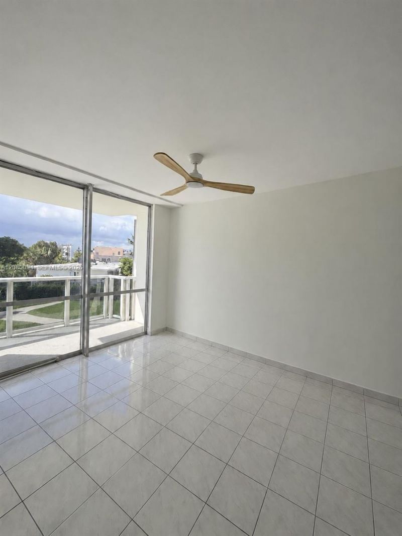 Please Call For Address, Unit 211, Miami Beach, FL 33141 Photo