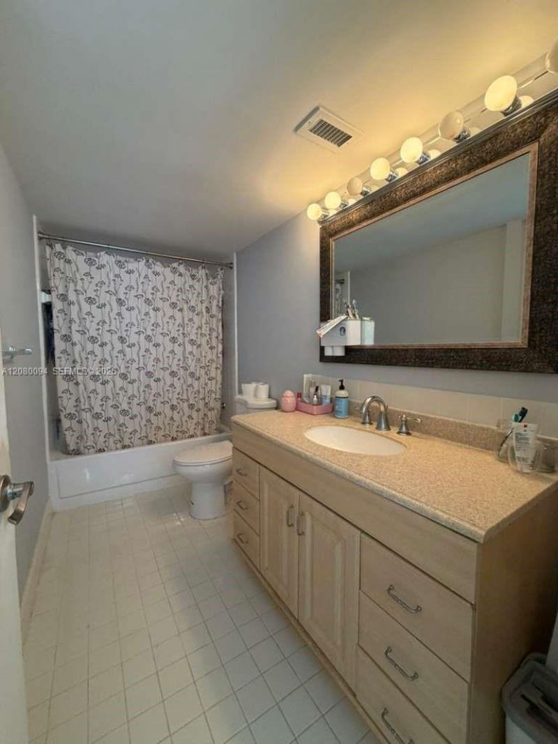 Please Call For Address, Unit 211, Miami Beach, FL 33141 Photo