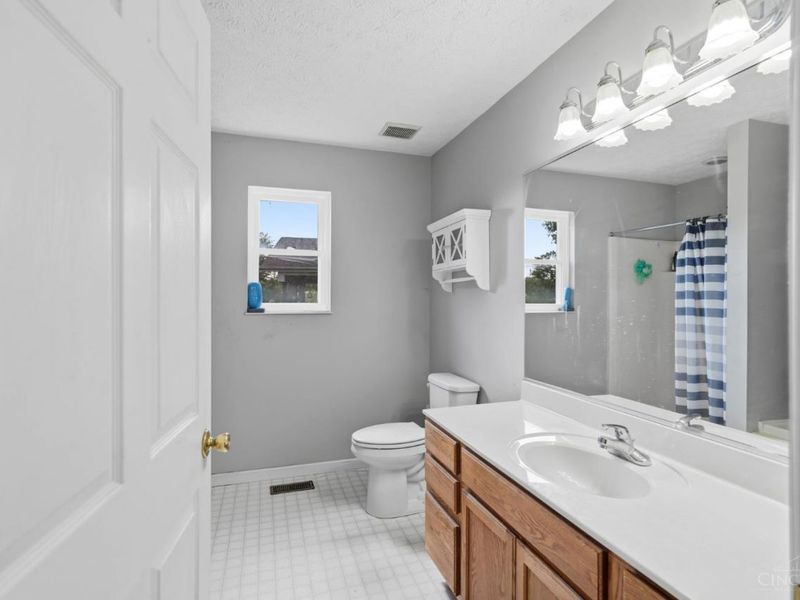 578 Rachel Drive, Hamilton, OH 45013 Photo 32