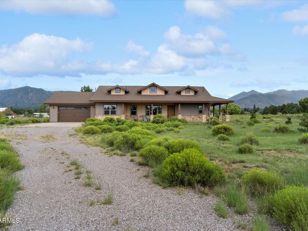 8696 LEAH Lane, Flagstaff, AZ 86004