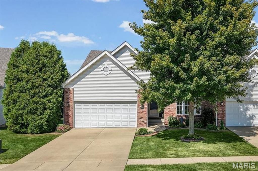 6837 Kensington Drive , Maryville, IL 62062 Main Photo