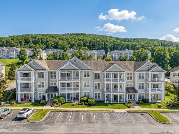 1317 Saratoga Lane , Fishkill, NY 12524