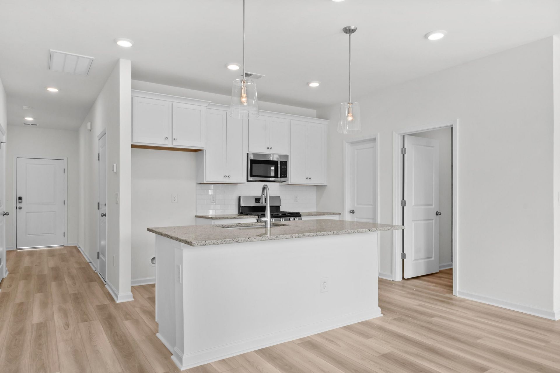 751 Sun Colony Blvd.  Photo 11