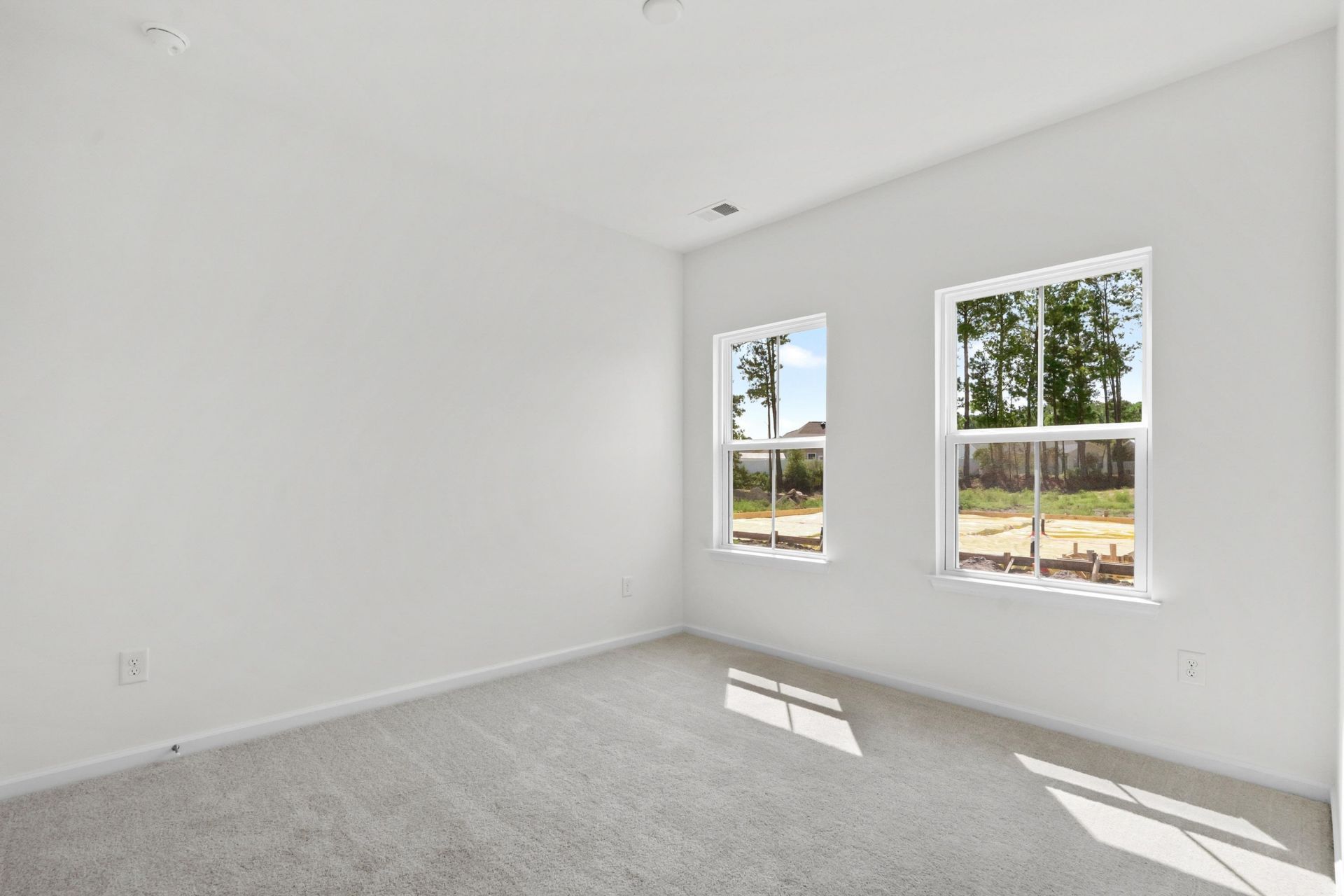 751 Sun Colony Blvd.  Photo 31