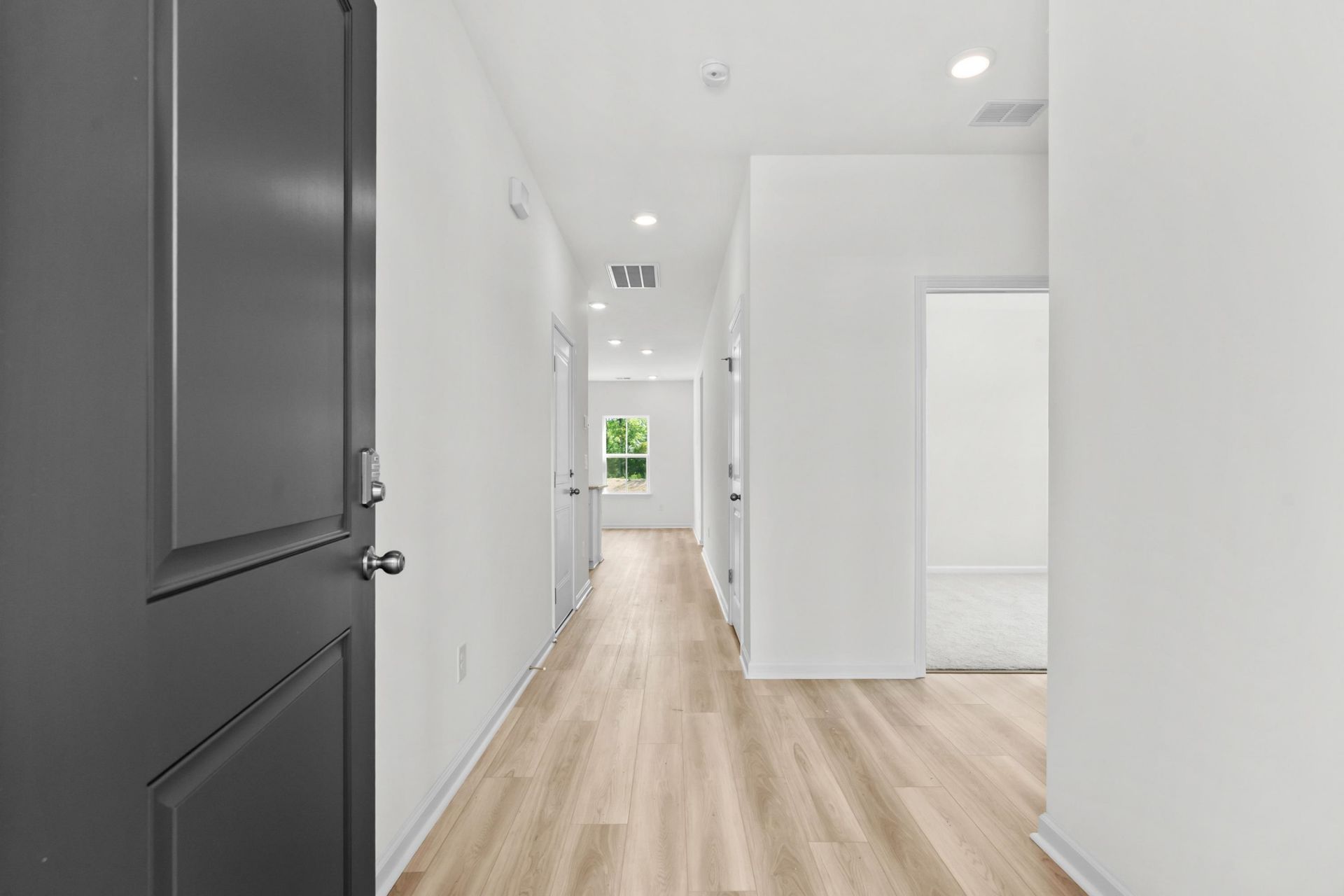 751 Sun Colony Blvd.  Photo 4