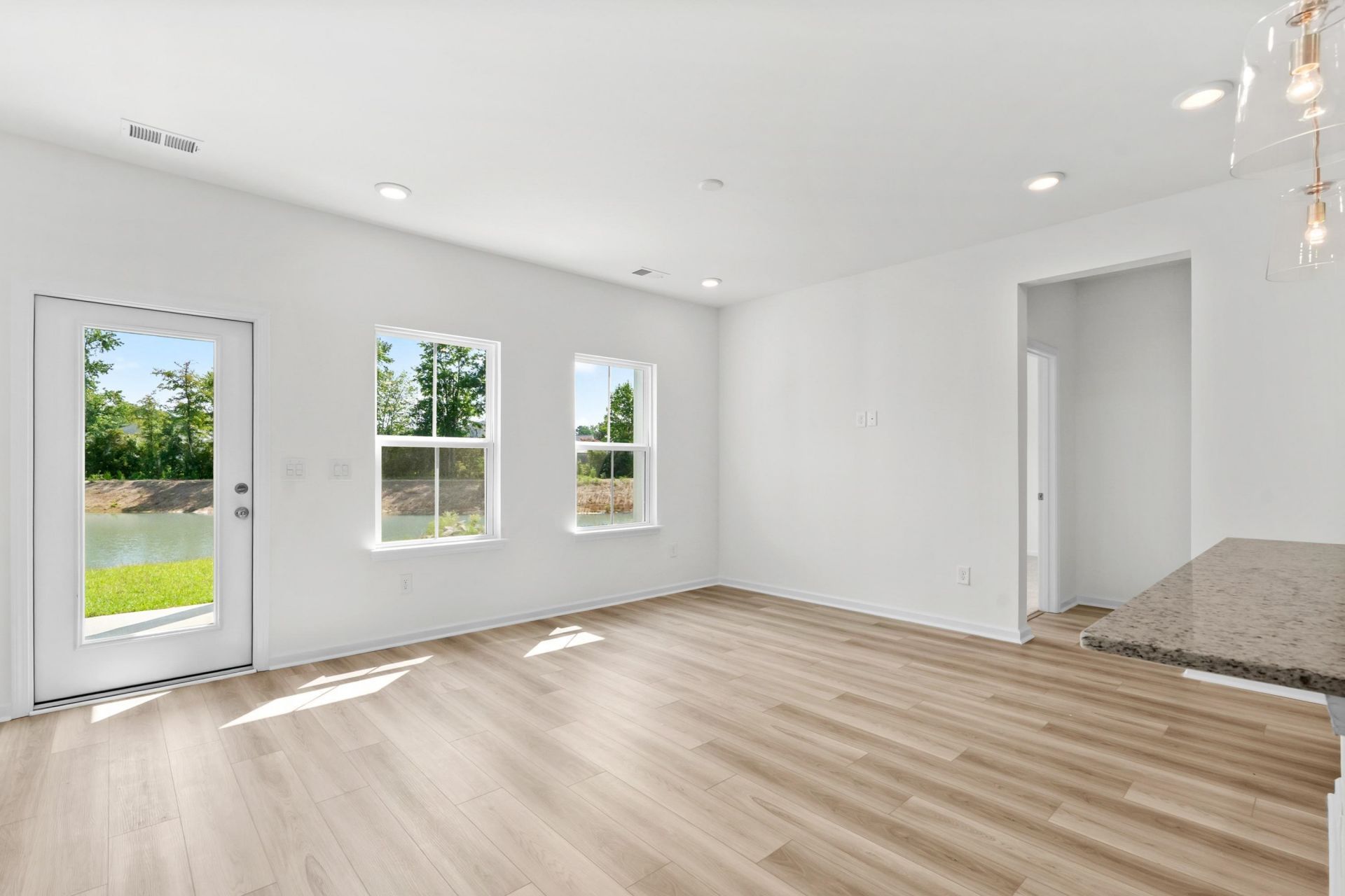 751 Sun Colony Blvd.  Photo 8
