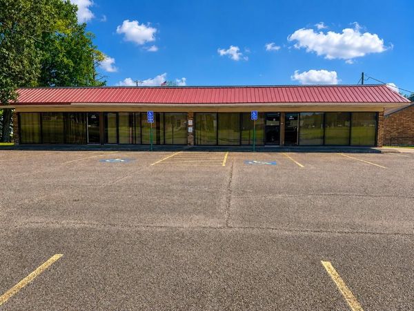 318 W Tyler Avenue, West Memphis, AR 72301