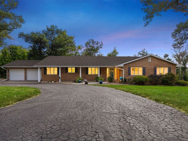 4349 Eaglemere CT SE, Cedar Rapids, IA 52403