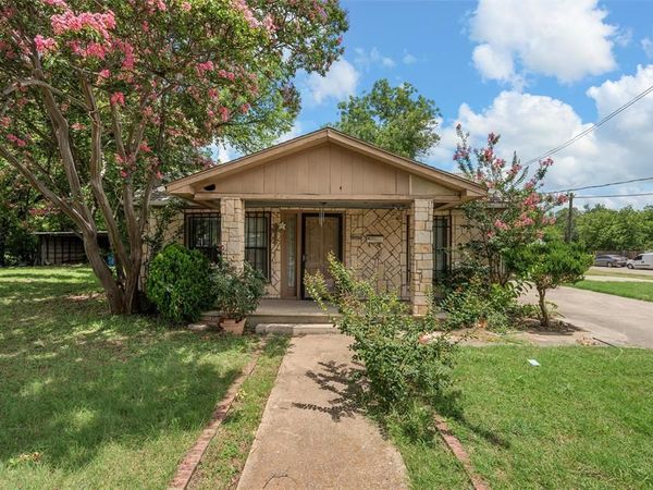 1320 S 26th Street, Waco, TX 76706