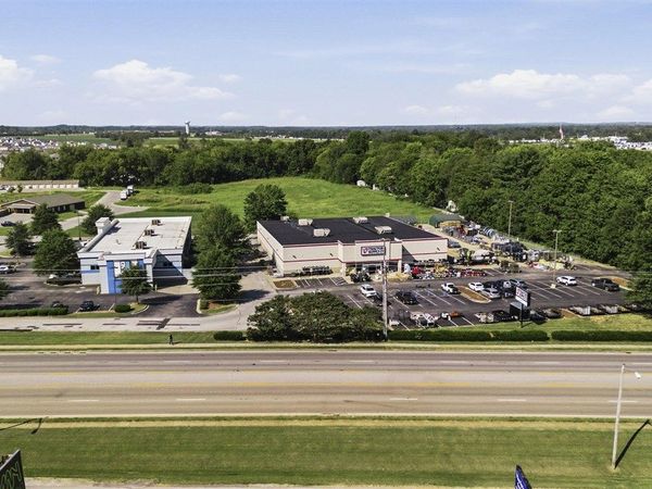 5421 Scottsville Road , Bowling Green, KY 42104
