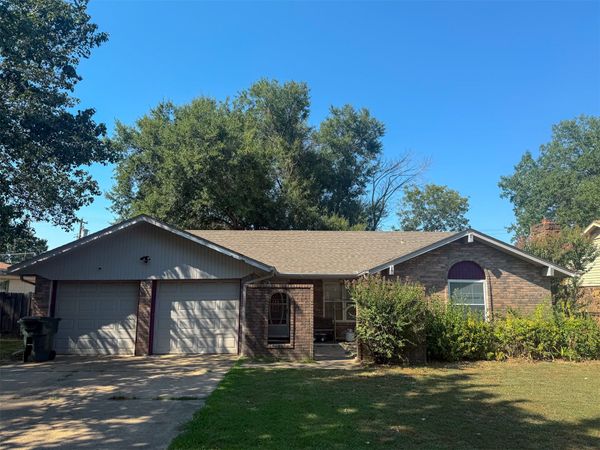 420 Fairfax Drive, Muskogee, OK 74403