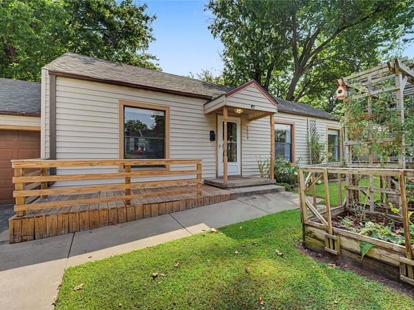 1229 S Erie Avenue , Tulsa, OK 74112