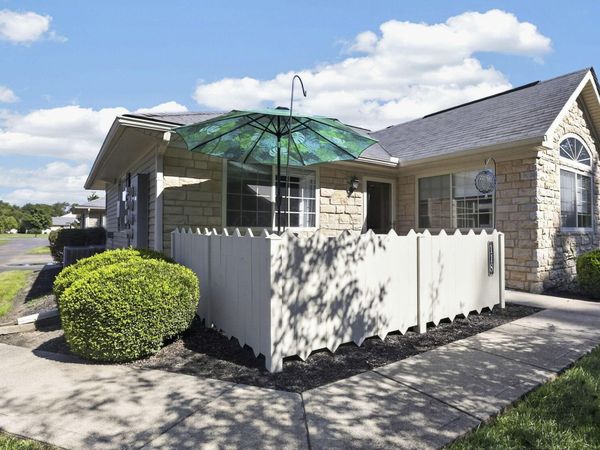 118 Hillview Court , Heath, OH 43056