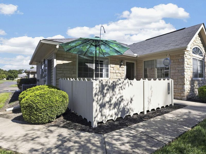 118 Hillview Court, Heath, OH 43056 Photo 1