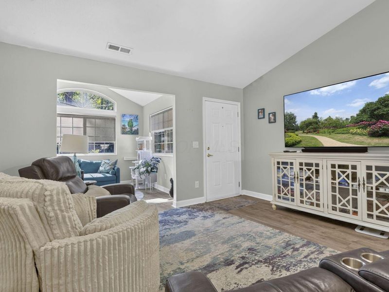 118 Hillview Court, Heath, OH 43056 Photo 9