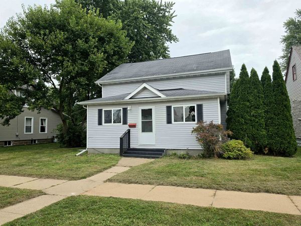 710 Woodard Avenue, Tomah, WI 54660