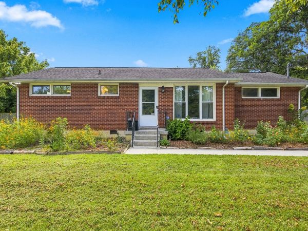 1914 Cypress Dr , Murfreesboro, TN 37130