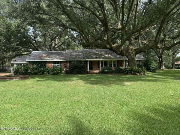 22500 Jones Lane, Moss Point, MS 39562