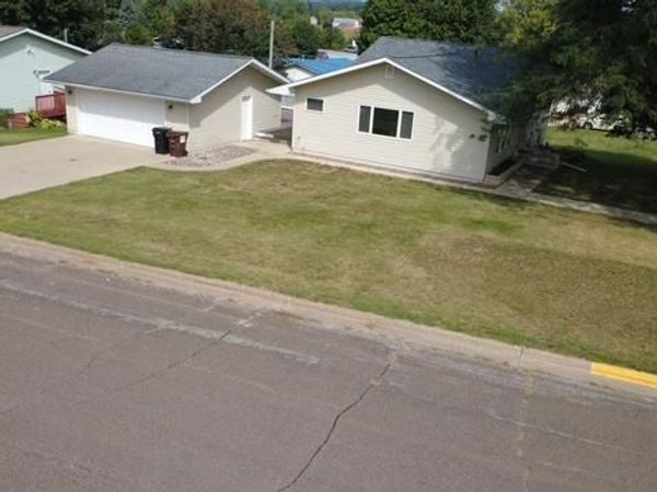 101 N Robert Street, Mabel, MN 55954