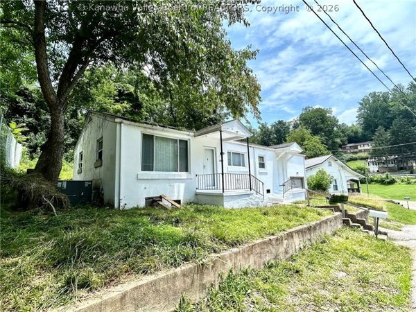 1842 Oakridge Drive, Unit B, Charleston, WV 25311