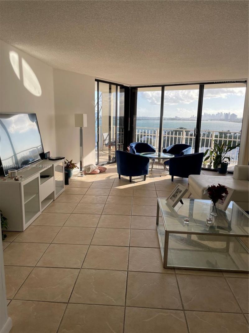 4000 Towerside Terrace, Unit 1104, Miami, FL 33138 Photo