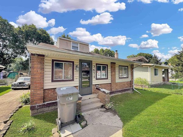 3671 Creston Drive, Indianapolis, IN 46222