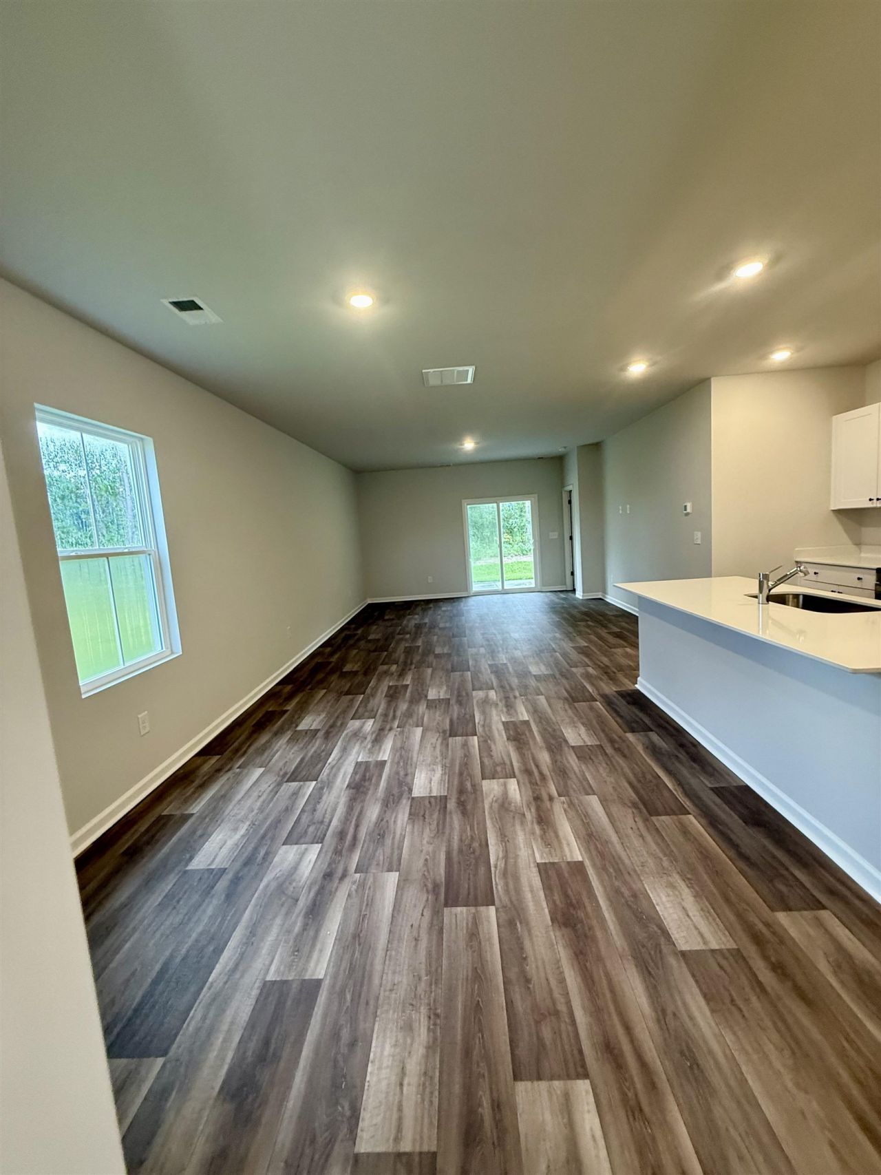 451 Sweet Vernal St  Photo 6