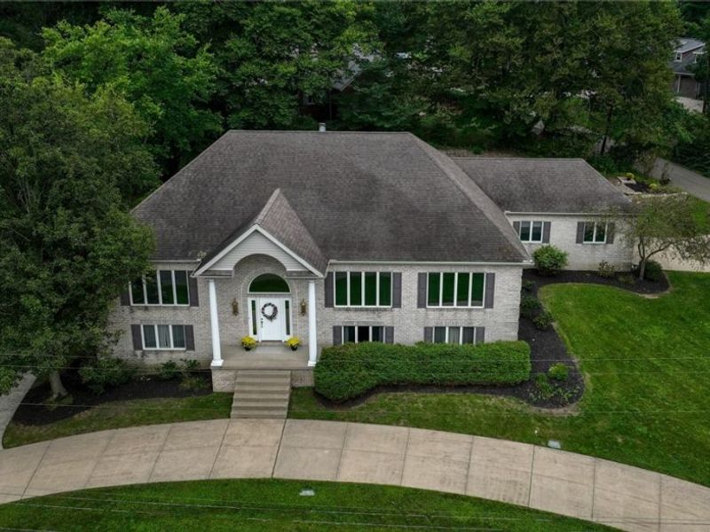 5216 East Boulevard NW, Canton, OH 44718 Photo 1