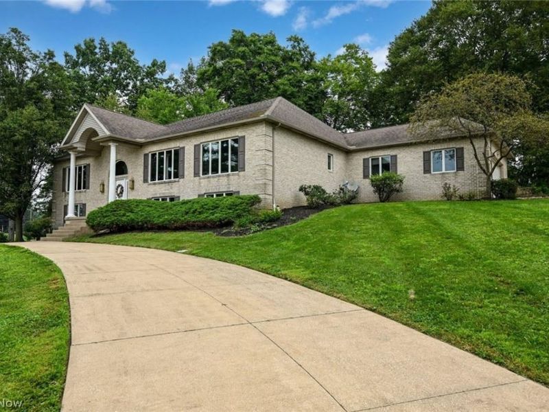5216 East Boulevard NW, Canton, OH 44718 Photo 2