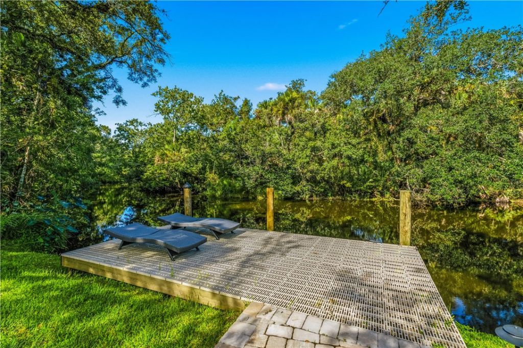86 Blue Island Street, Sebastian, FL 32958 Photo