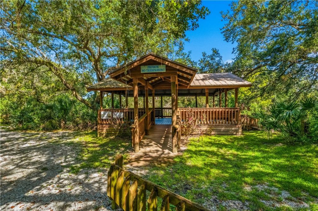 86 Blue Island Street, Sebastian, FL 32958 Photo