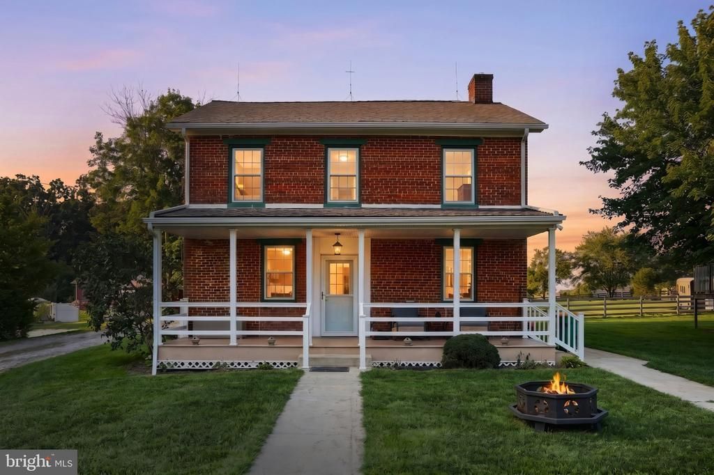 62 NARROW DRIVE , HANOVER, PA 17331