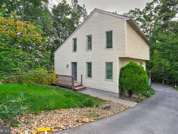 105 CURTIS DRIVE , EAST BERLIN, PA 17316