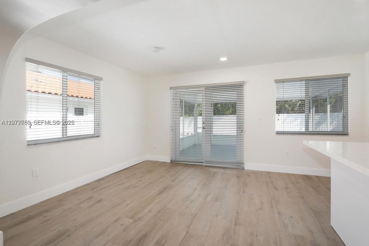 3509 SW 23rd Ter , Unit 3509, Miami, FL 33145 Photo