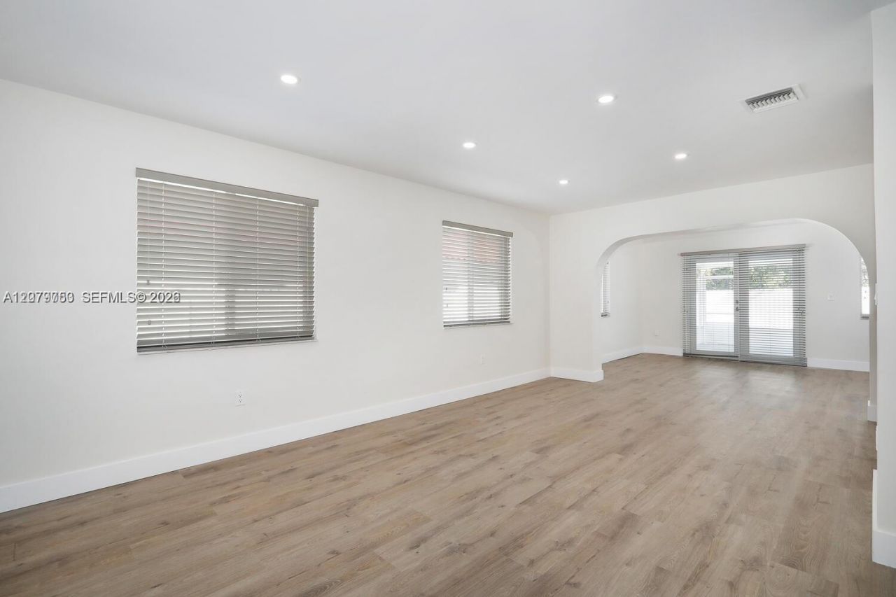 3509 SW 23rd Ter , Unit 3509, Miami, FL 33145 Photo