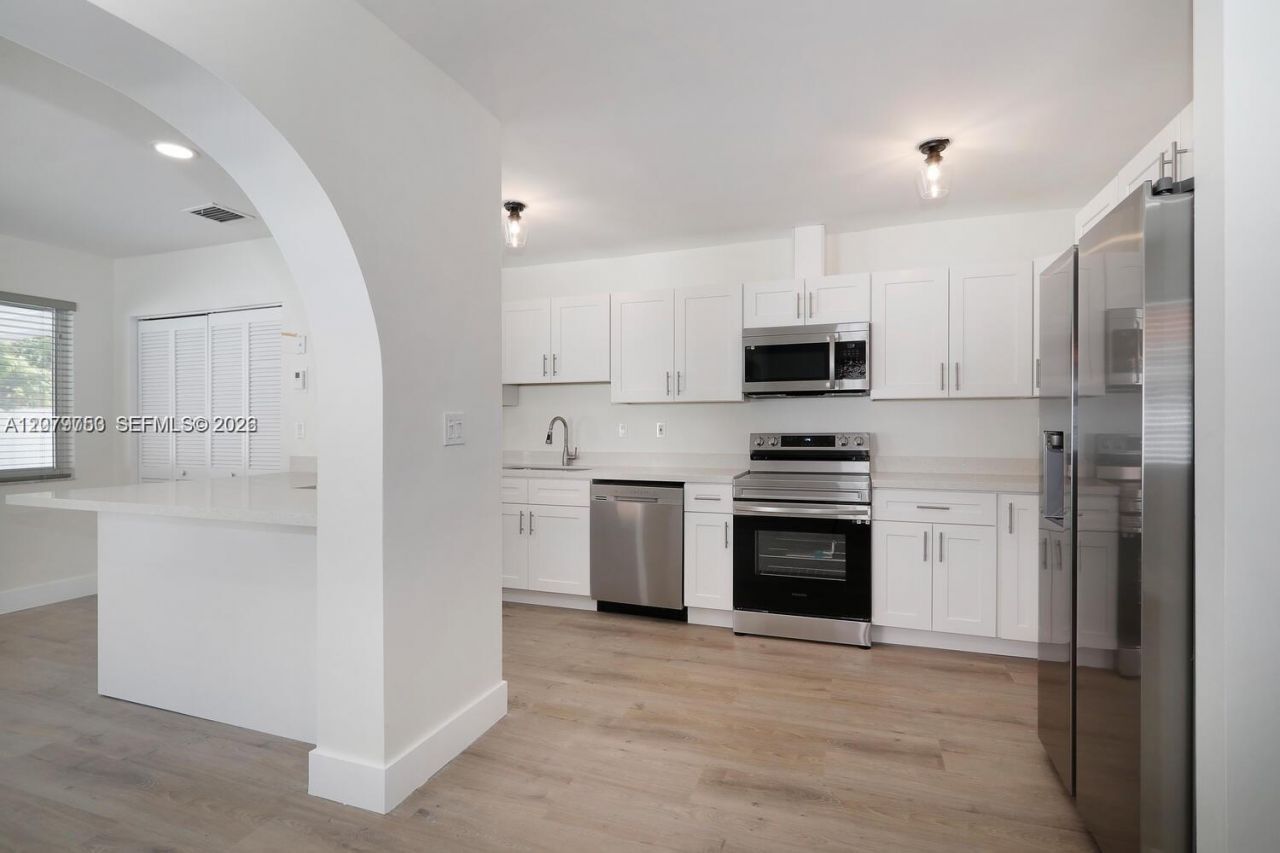 3509 SW 23rd Ter , Unit 3509, Miami, FL 33145 Photo
