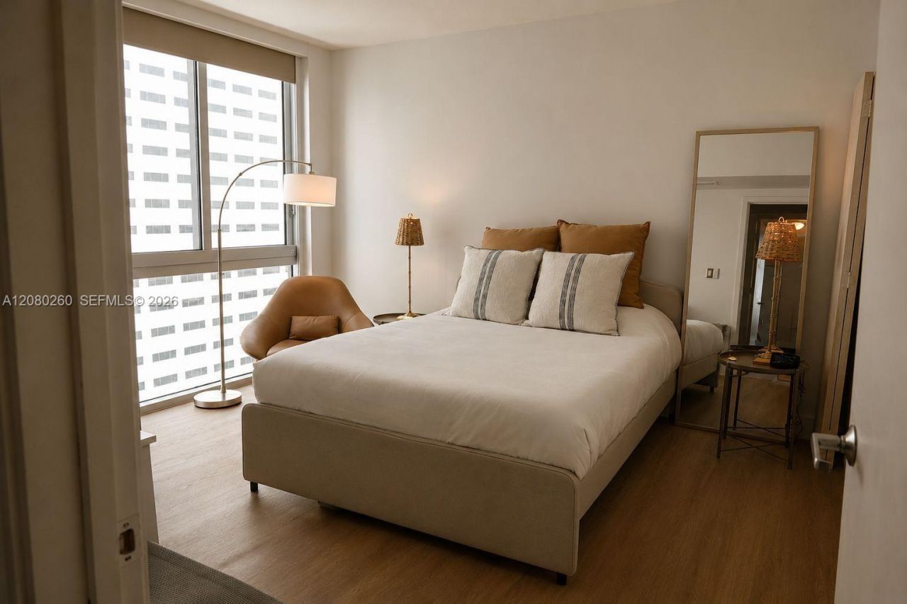 335 S Biscayne Blvd , Unit 3901, Miami, FL 33131 Photo