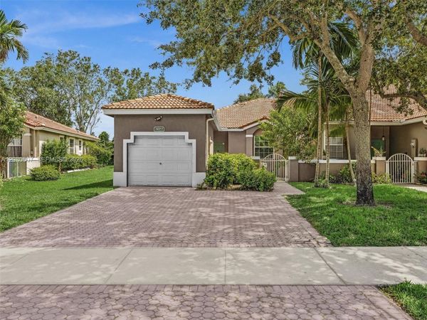 7420 S Aragon Blvd , Unit 1, Sunrise, FL 33313