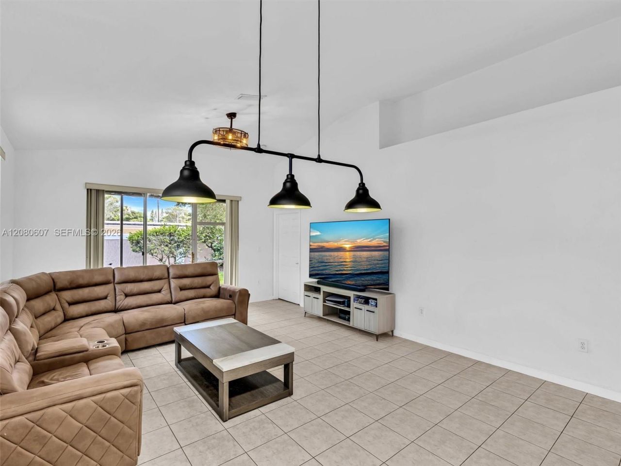 7420 S Aragon Blvd , Unit 1, Sunrise, FL 33313 Photo