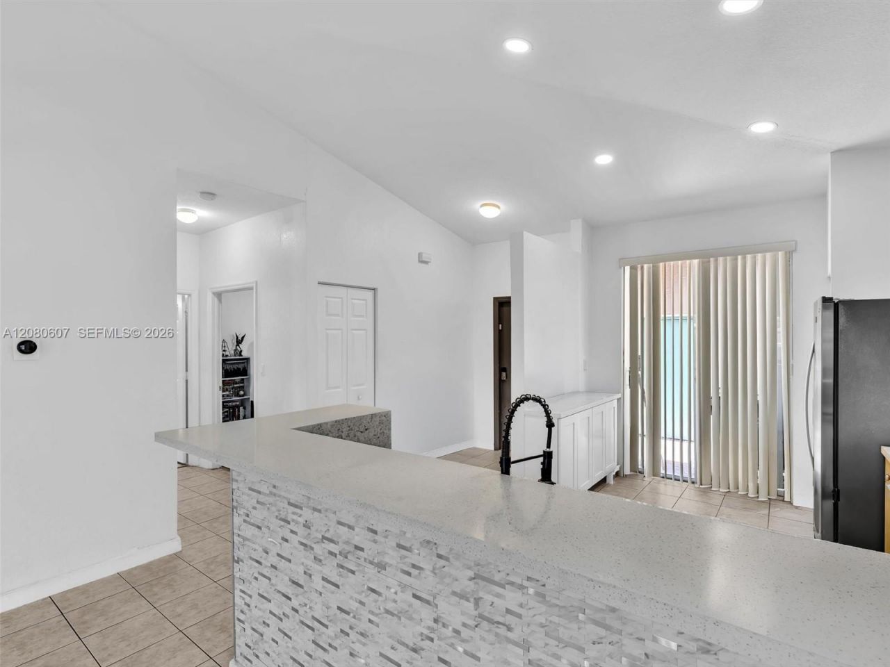 7420 S Aragon Blvd , Unit 1, Sunrise, FL 33313 Photo