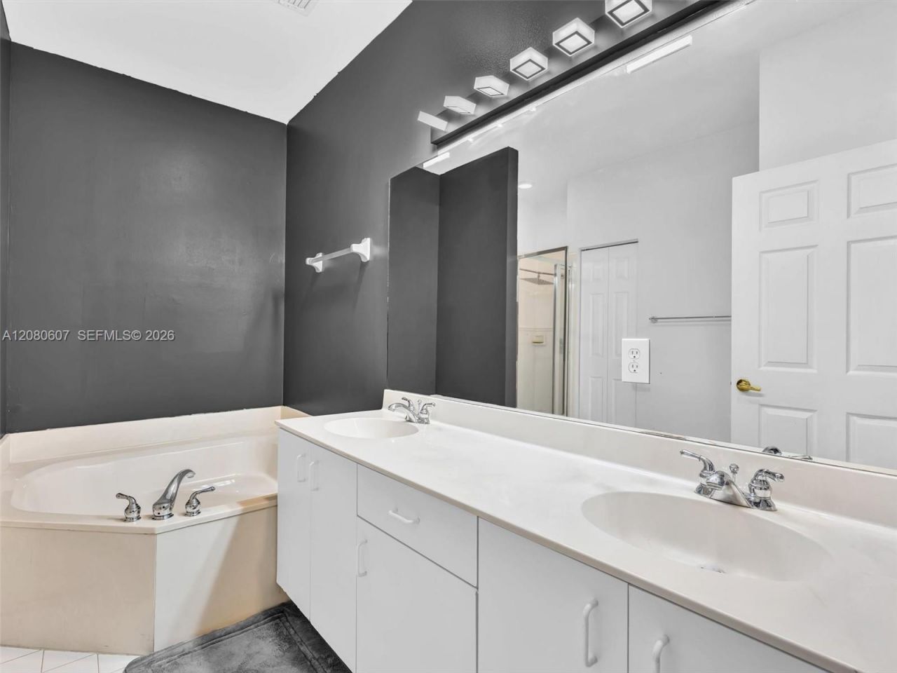 7420 S Aragon Blvd , Unit 1, Sunrise, FL 33313 Photo