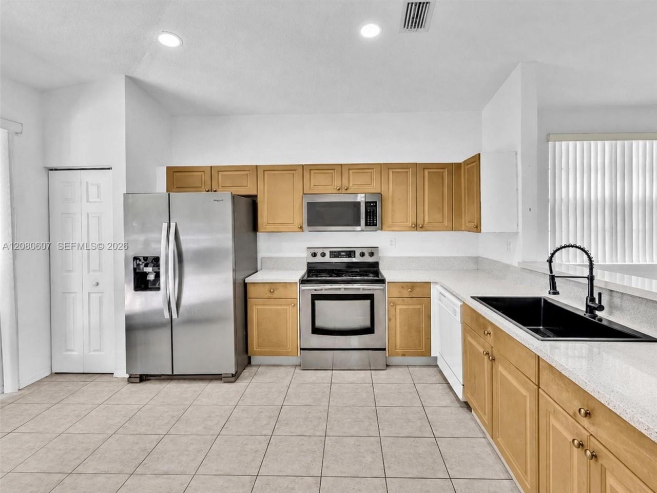 7420 S Aragon Blvd , Unit 1, Sunrise, FL 33313 Photo