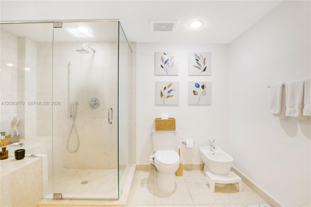 495 Brickell Ave, Unit 4704, Miami, FL 33131 Photo