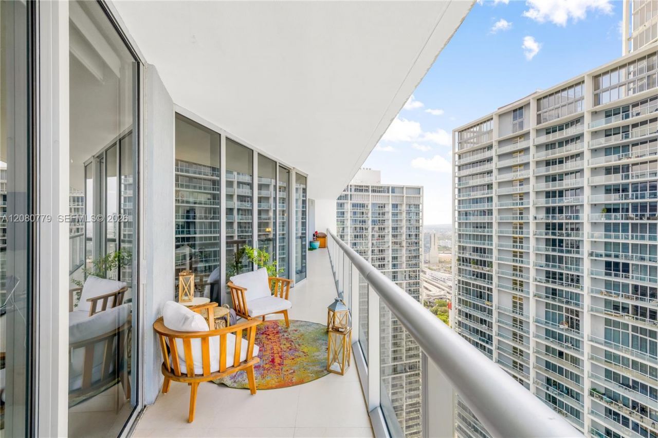 495 Brickell Ave, Unit 4704, Miami, FL 33131 Photo