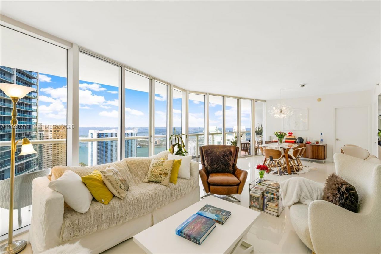 495 Brickell Ave, Unit 4704, Miami, FL 33131 Photo